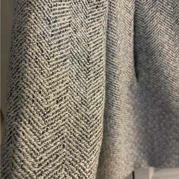 - Tayshia Pocketed Coat - Heather Grey - Image 6