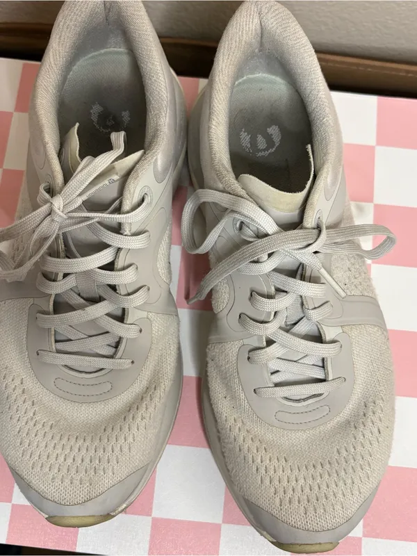 Lululemon gray beige running casual Chargefeel Low Workout preppy luxury shoe 9 - Image 3