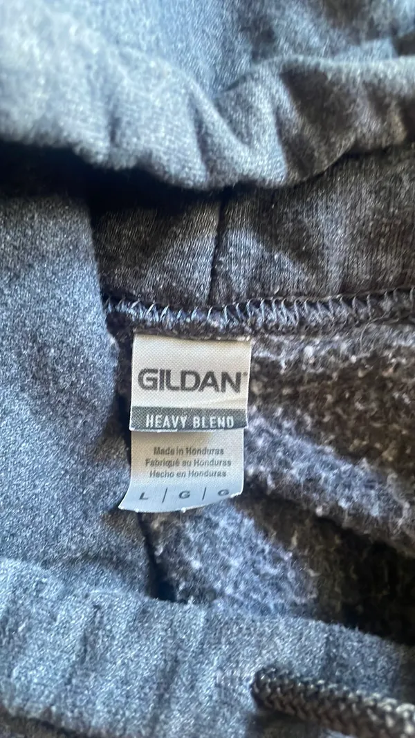 Gildan hooded sweatshirt  - Image 4