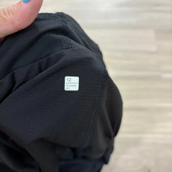 Lululemon Fast and Free Reflective High-Rise Short 3" Women 12 Black - Image 2