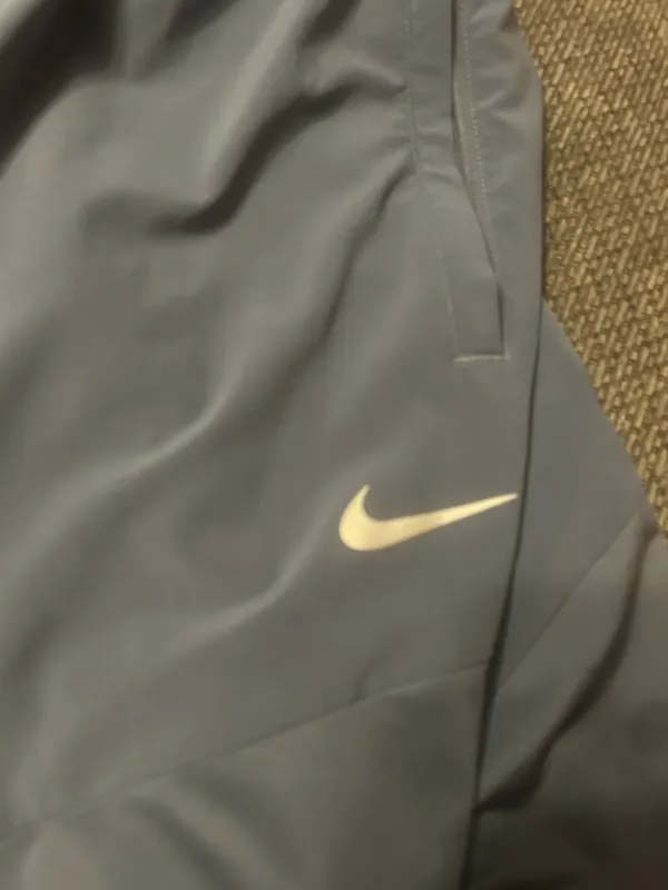 Navy blue Nike joggers never been worn size extra large - Image 3