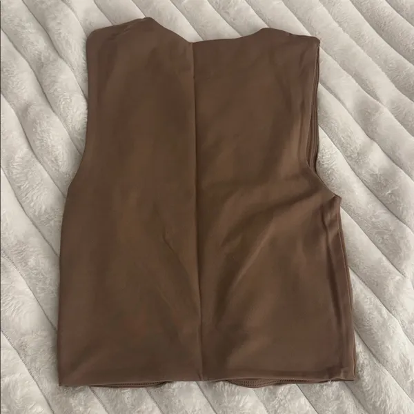 Aritzia Babton contour tank - Image 2