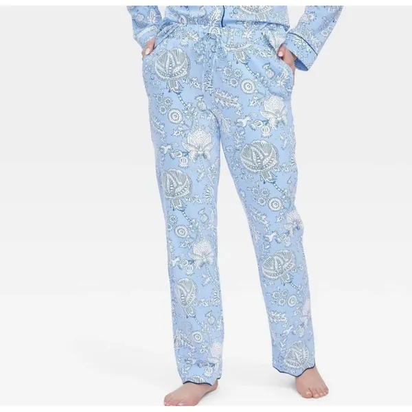 Roller Rabbit Women's Floral Vines Long Sleeves and Pants Pajama Set Blue Small - Image 4