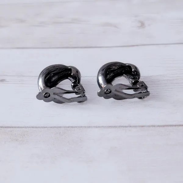Vintage Clip On Earrings Dark Grey Twisted Chunky Hoops - Image 9