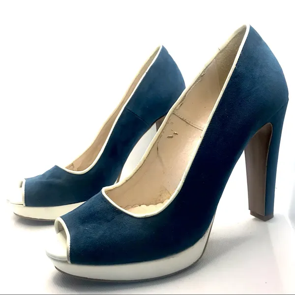 Love Made In Italy Blue Suede Peep-Toe Pumps With White Leather Trim (40) - Image 3