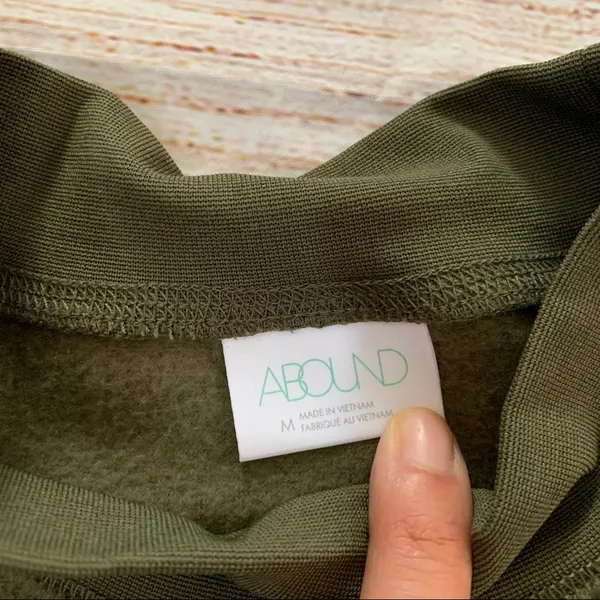 Abound Dark Green Mock Neck Medium Sweatshirt NEW - Image 4
