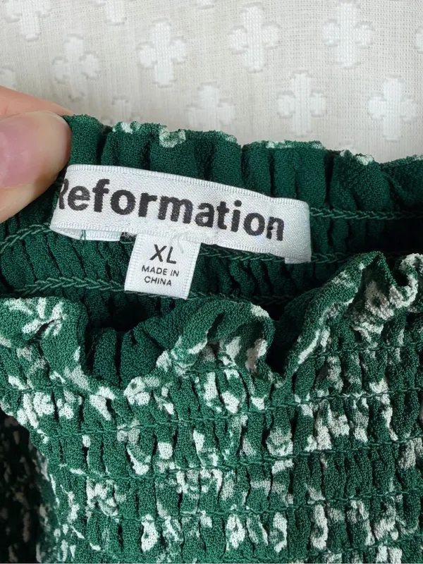 Reformation Green‎ White Floral Smocked Pinto Puff Sleeve Top - Image 3