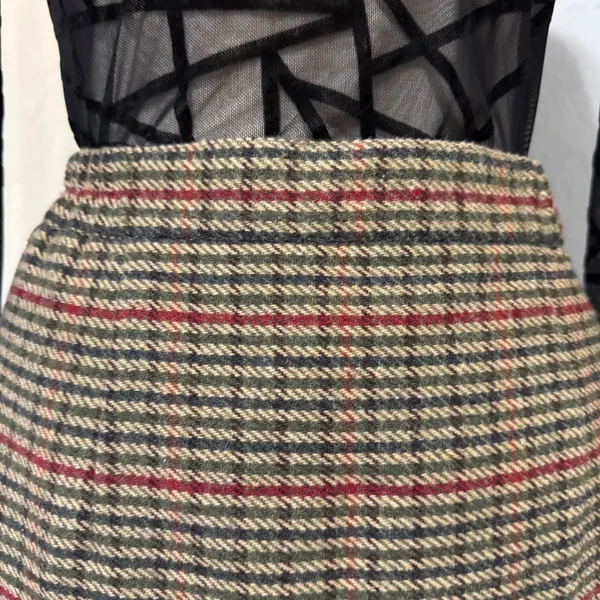 Vintage Luxury Lana Lee‎ Plaid Wool Blend Midi Skirt Sz XS Fringed Hem High Rise - Image 9