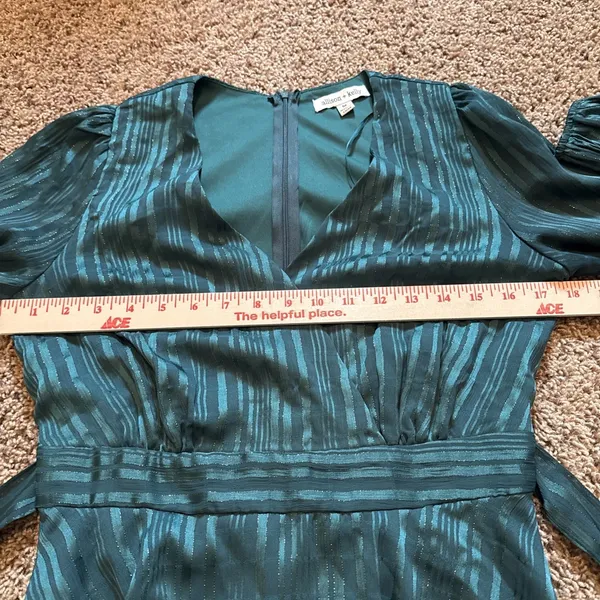 Allison + Kelly Emerald Green Faux Wrap Mini Dress Size‎ Medium - Image 7