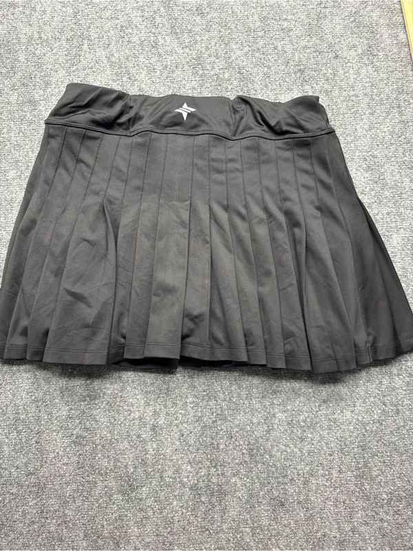 Tuckernuck Women’s Large Black Pleated Tennis athletic Skort - Image 9