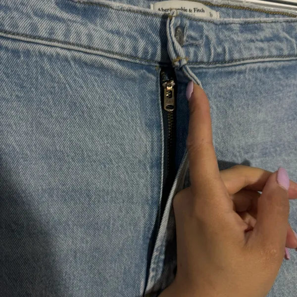 Abercrombie & Fitch Curve Love Ultra High Rise 90s‎ Straight Jean Size 24 Long - Image 8