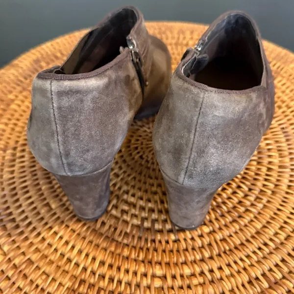 Clarks‎ Brown Suede Women's Heeled Shoes - Image 5