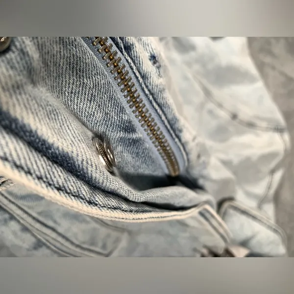 Urban outfitters BDG Light Blue Denim Jacket medium - Image 16