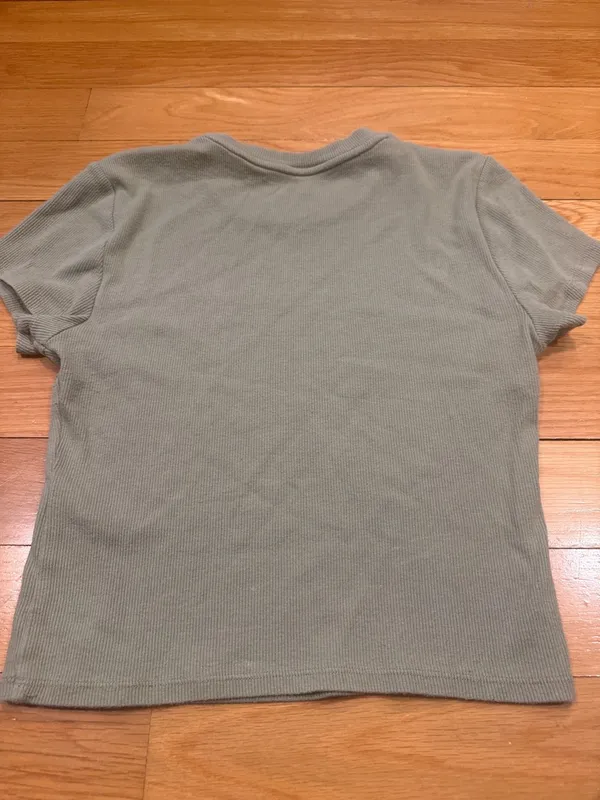 Abercrombie &Fitch soft rib top size small. - Image 5