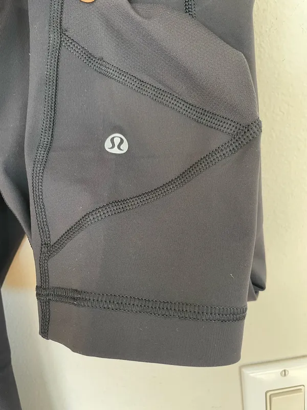 Lululemon Women Black Skinny Legging Athletic Activewear Very Good Condition 4 - Image 3