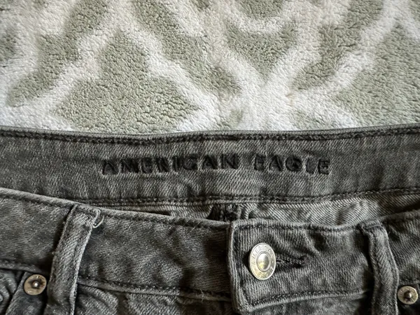 American Eagle Outfitters Mom Jeans - Image 5