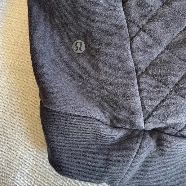 Lululemon Forever Warm Pullover Quilted Black Size 10 - Image 8
