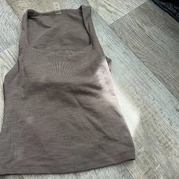 Beyond Yoga xs brown tank top - Image 3