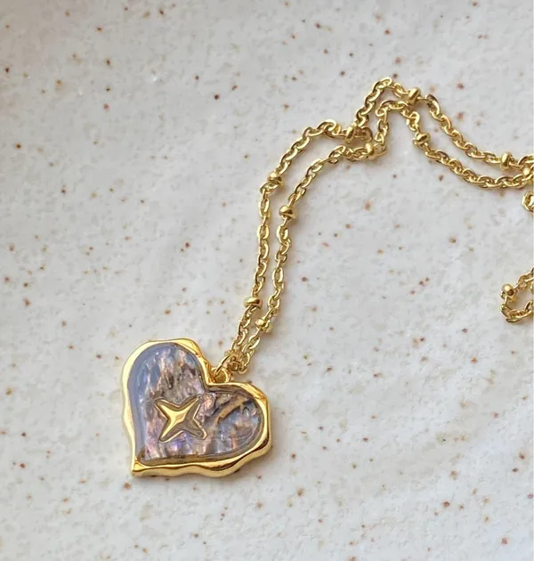 Handmade gold tone stainless steel heart sparkle shell necklace🐚⭐️🌀 - Image 4