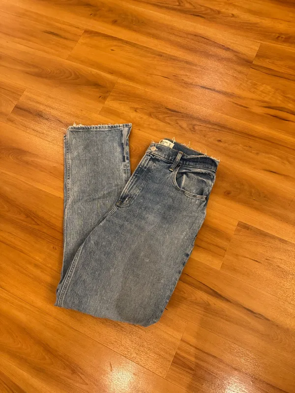 Abercrombie High-Rise Jeans Ultra - Image 2