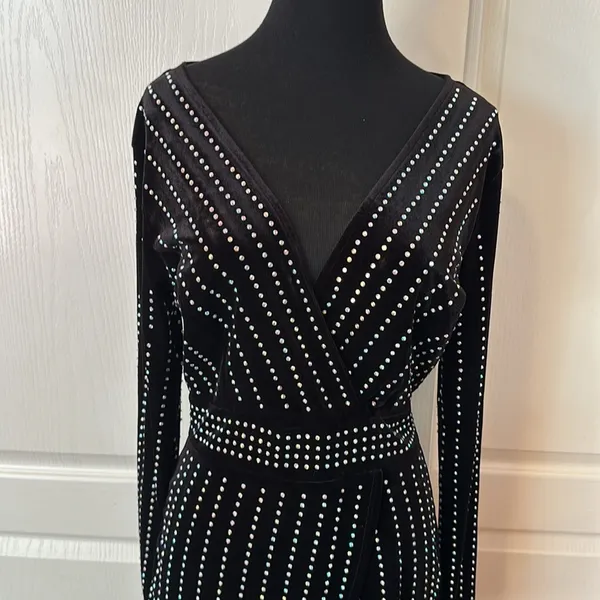 Windsor Black Velvet Studded V Neck Wrap Long Sleeve Dress - Image 5