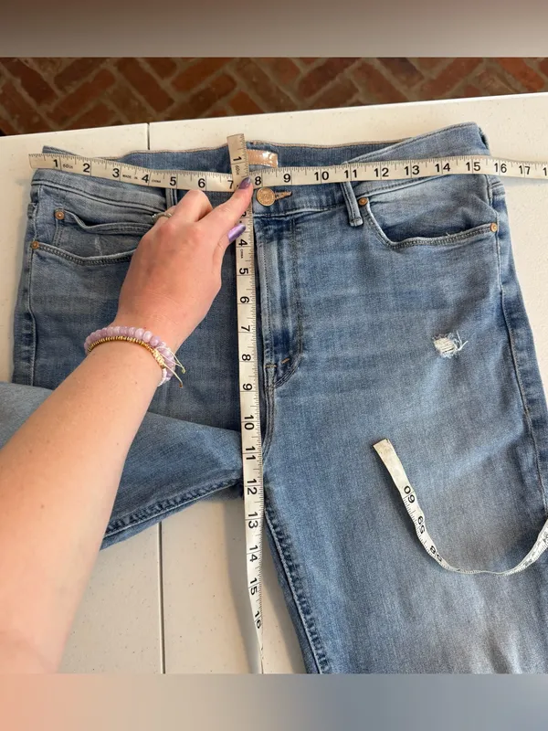 Mother The Mid Rise Dazzler Ankle Fray Weekend Kitten Jeans size 33‎ - Image 8