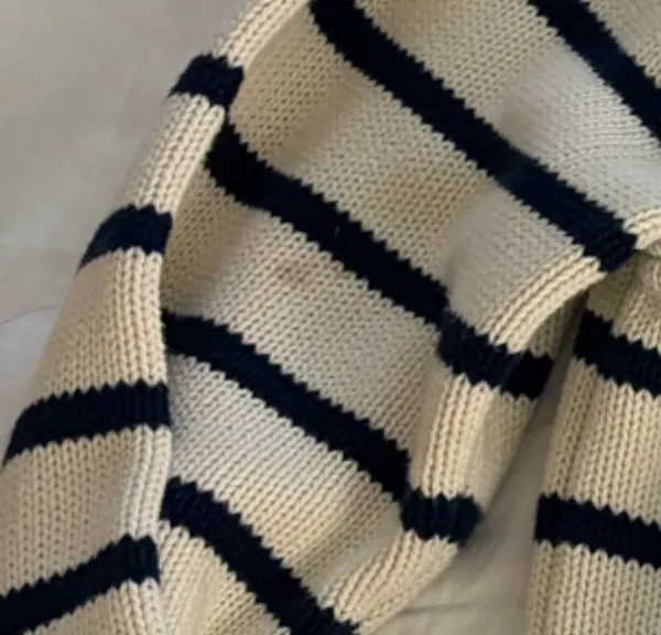 Brandy Melville Oversized Sweater Striped - Image 3