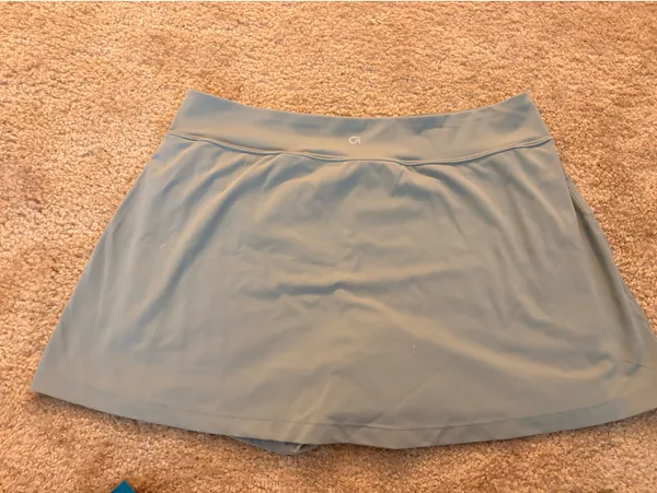GapFit Studio PowerYou Skort Women’s XL Light Sage Green Athletic Tennis Skirt - Image 3