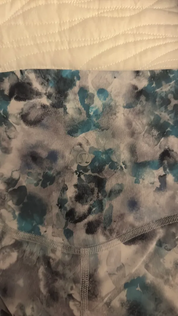 lululemon 7’ biker shorts - Image 5