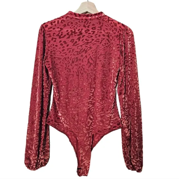 Lulu's -1722 Born To Be Wild Rust Red Leopard Print Velvet‎ Mesh Bodysuit Medium - Image 3