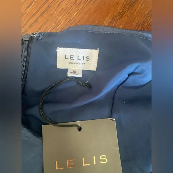 Le Lis Collection Navy Ruched Halter Cutout Mini Dress NWT Size M - Image 8