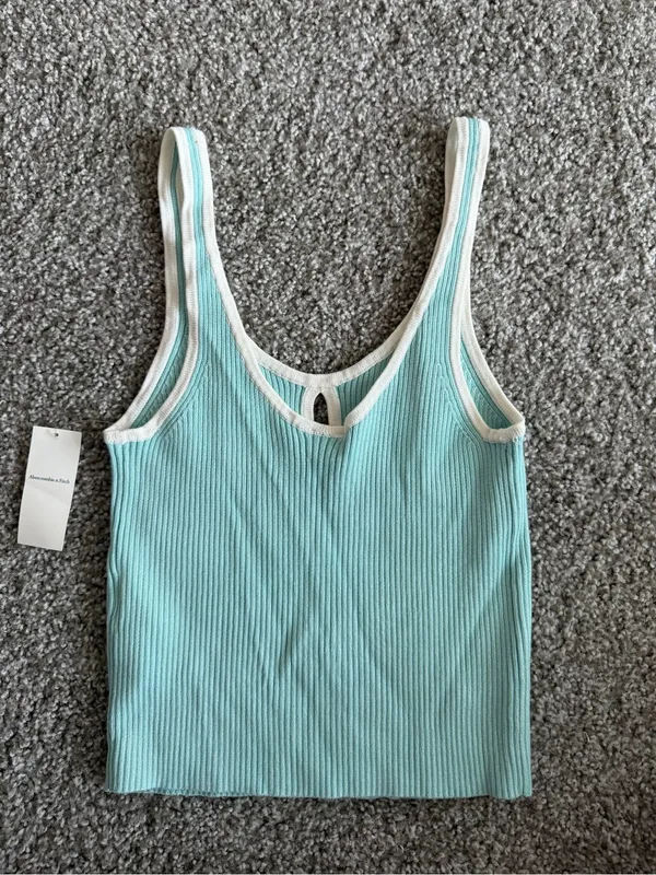 Abercrombie & Fitch Knit Ribbed Blue Tank with White Trim Coastal SZ Medium - Image 3