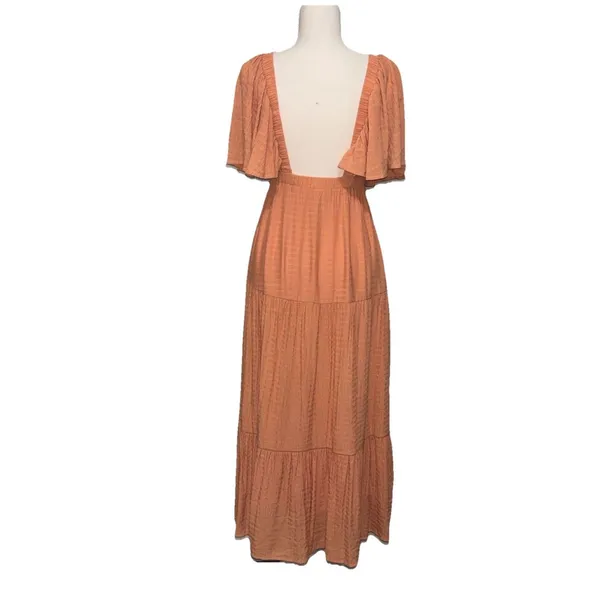 Vestique V-Neck Open Back Peach Ruffled Maxi Lined Dress Size M - Image 6