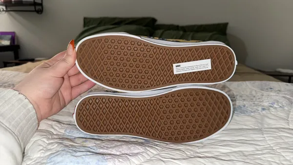 Vans Old Skool Looking Glass - Image 2