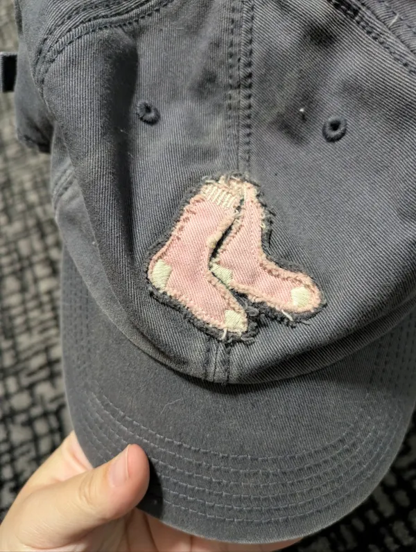 Vintage MLB Boston Red Sox Gray And Pink Adjustable Baseball Cap - Image 2