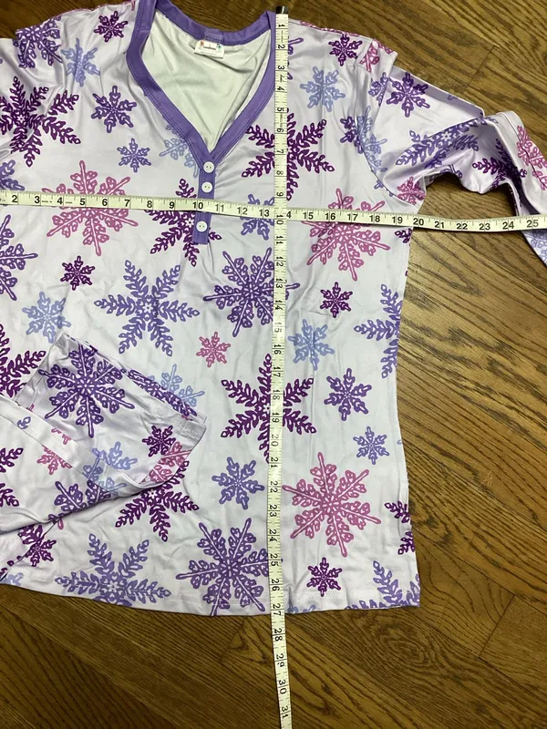 Shirley & Stone winter snowflake pajama set size Large - Image 9