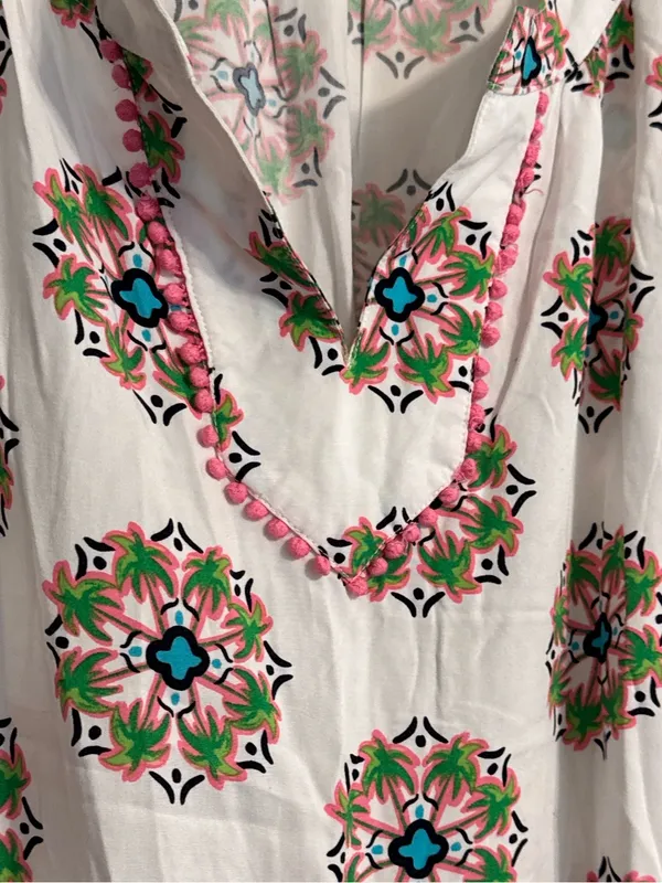Crown & Ivy Pink Green Floral Print Pink Crochet Eyelet Trim Sleeveless Blouse M - Image 4