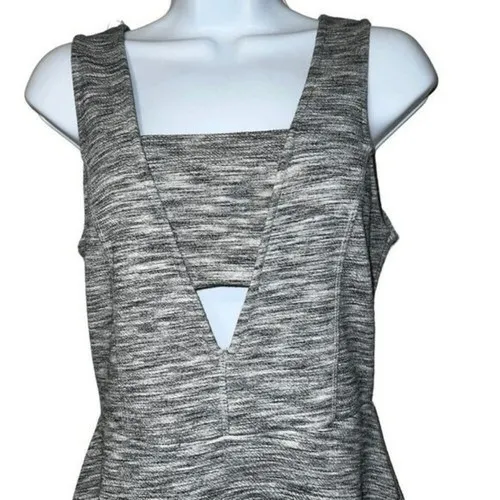 OLIVE & OAK Super‎ Cute Gray/White Cut Out Fit & Flare Dress NWOT Size Small - Image 3