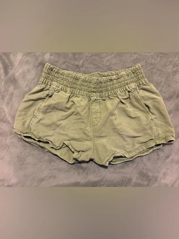 aerie Olive high-Waist Shorts - Image 2