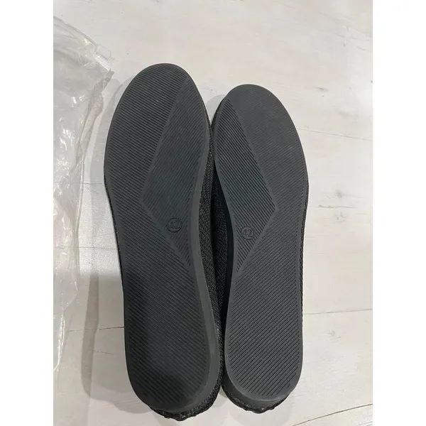 NEW‎ black comfy slip on flats size 42 - Image 3