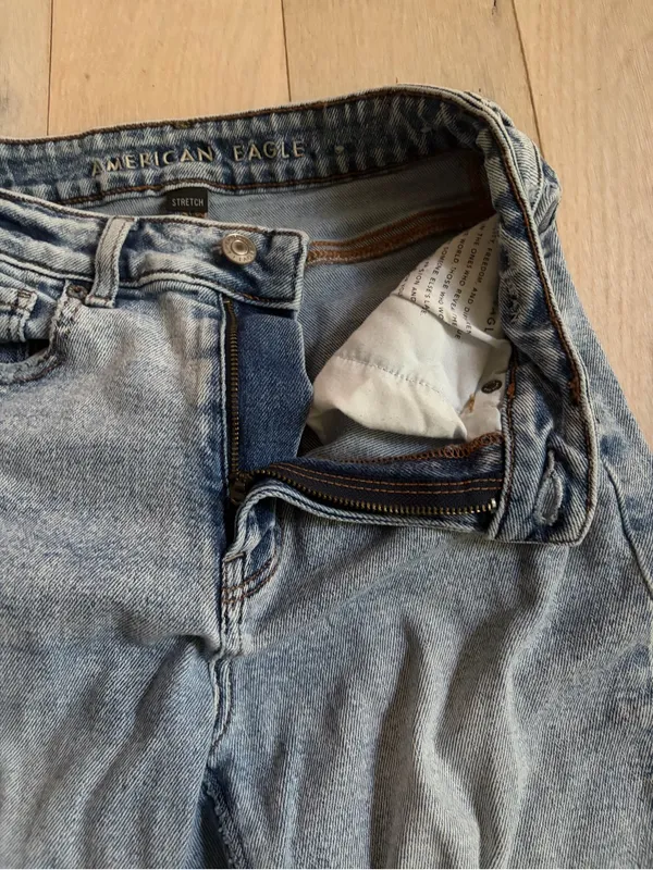 American Eagle Light Blue Mom Jeans - Image 5