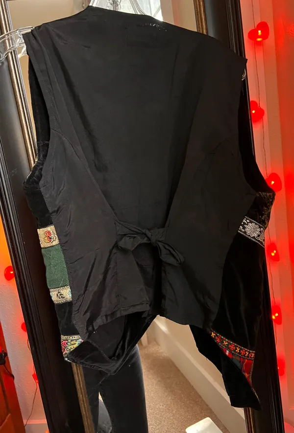 Soho 80’s VINTAGE Compagne Streetwise Clothing Vest - Image 3