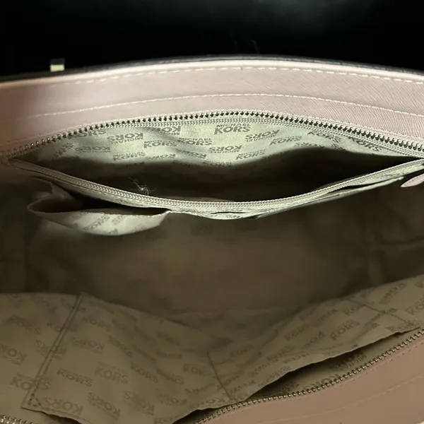 MICHAEL KORS Light Pink Tote Bag - Image 6