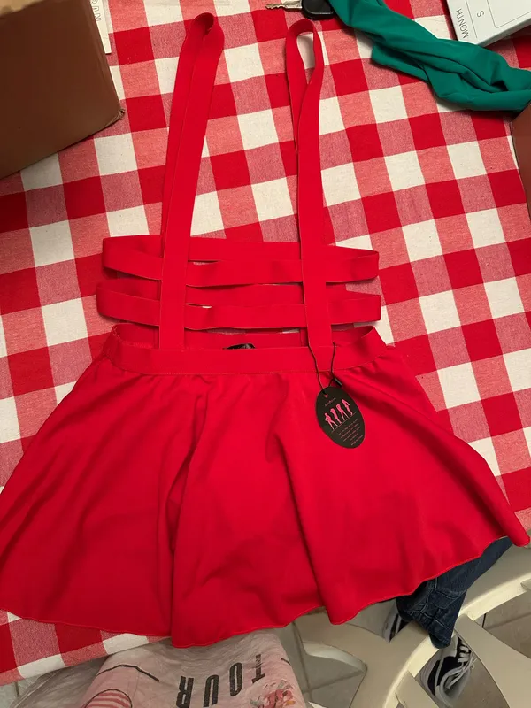Avidlove red skirt/overall (perf for halloween) - Image 2