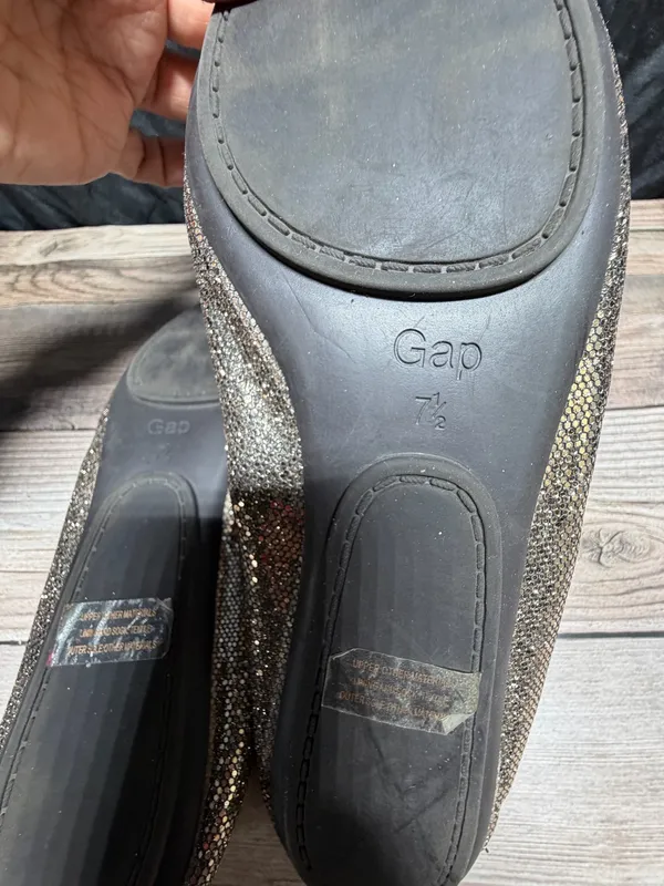 Women's Size 7.5 Sparkling Gold With black Trim Ballet Flats By Gap - Image 4