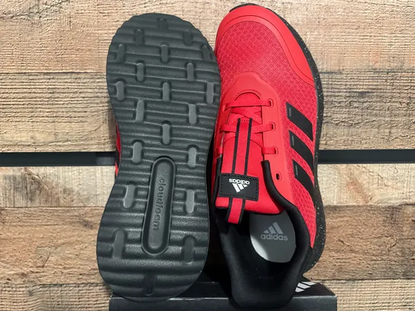 Adidas bold red sneakers - Image 3
