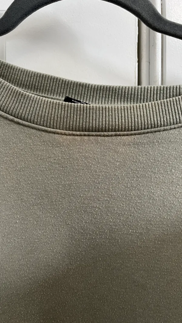 H&M Sweatshirt - Image 3