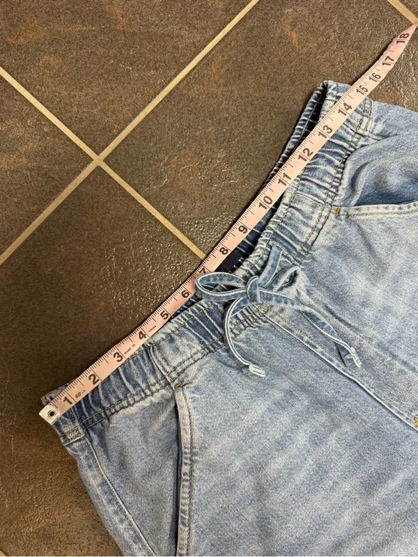 Gap Mid Rise UltraSoft Easy Horseshoe Jeans Drawstring Light Wash Blue Small - Image 11