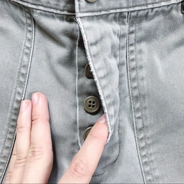 vintage • J Crew button fly shorts cargo faded green high rise twill stone wash - Image 5