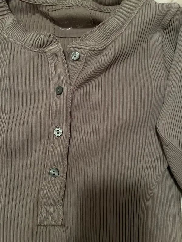 American Eagle Outfitters Long Sleeve - Image 2